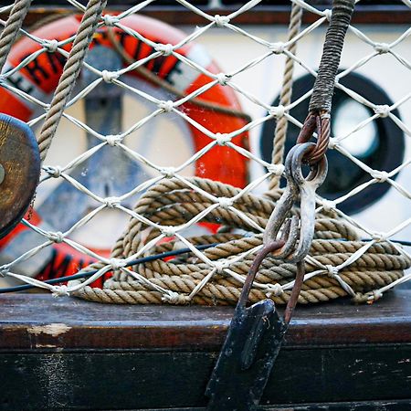 Ferienwohnungen Hafenresidenz Alter Speicher Lauterbach Putbus Esterno foto