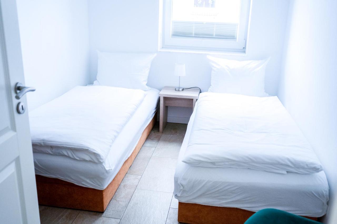 Ferienwohnungen Hafenresidenz Alter Speicher Lauterbach Putbus Esterno foto