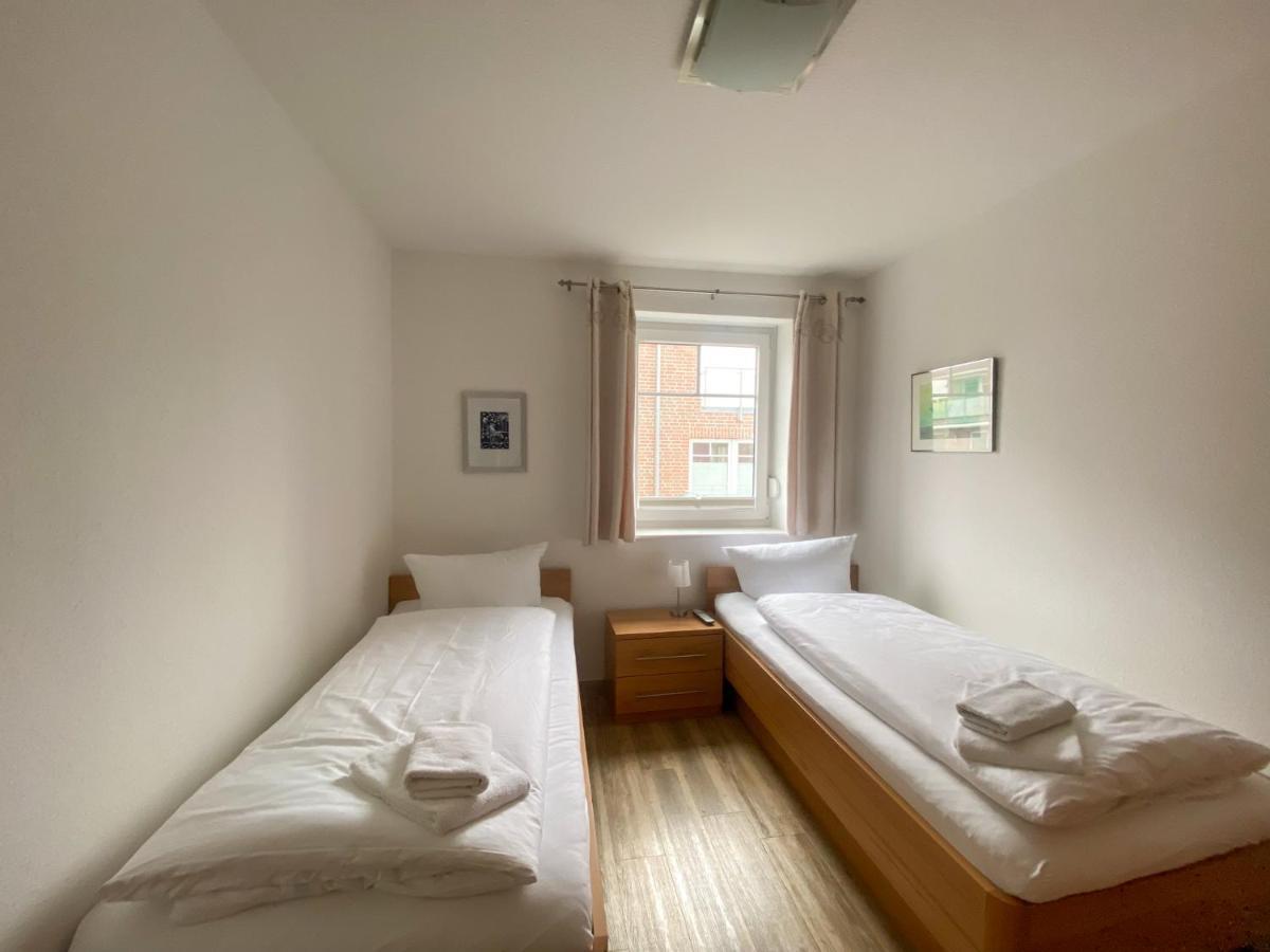 Ferienwohnungen Hafenresidenz Alter Speicher Lauterbach Putbus Esterno foto