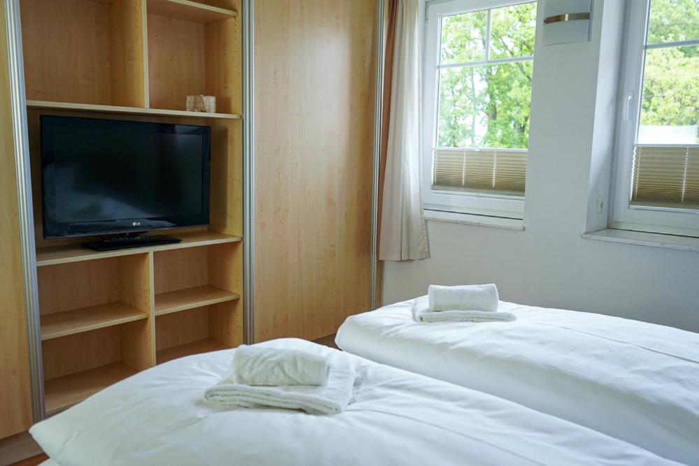 Ferienwohnungen Hafenresidenz Alter Speicher Lauterbach Putbus Esterno foto