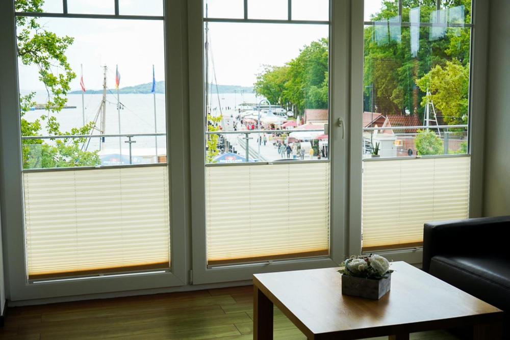 Ferienwohnungen Hafenresidenz Alter Speicher Lauterbach Putbus Esterno foto